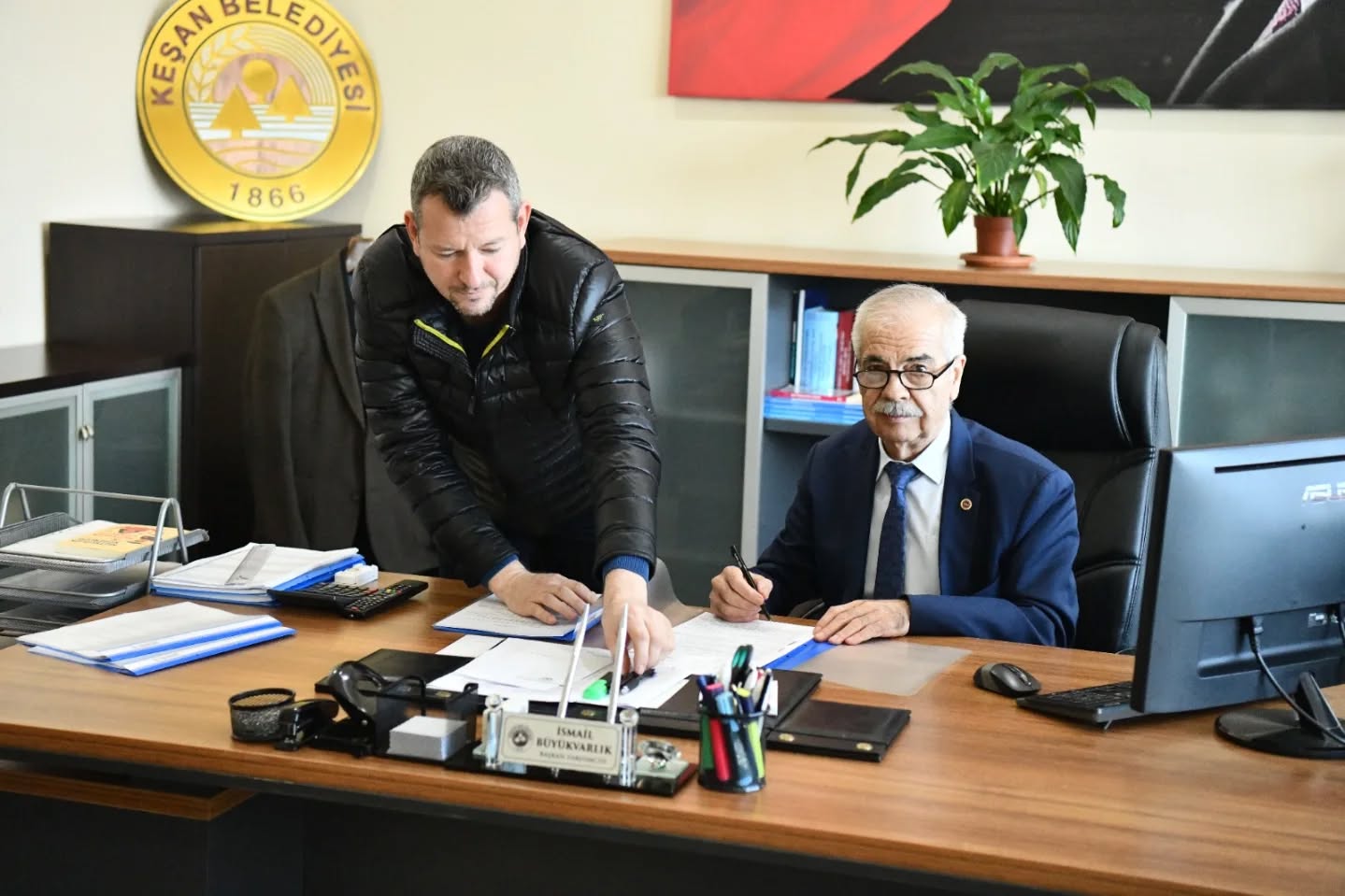 Geçerli görselin alternatif metni yok. Dosya adı: gunekab.jpg