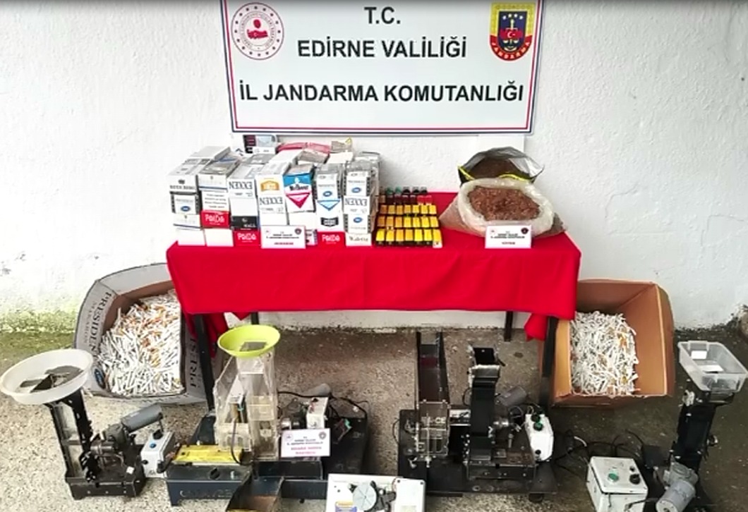 Geçerli görselin alternatif metni yok. Dosya adı: jandarma-sigra.jpg