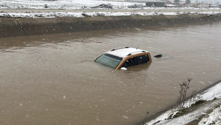 Otomobil kanala uçan sürücü bulundu