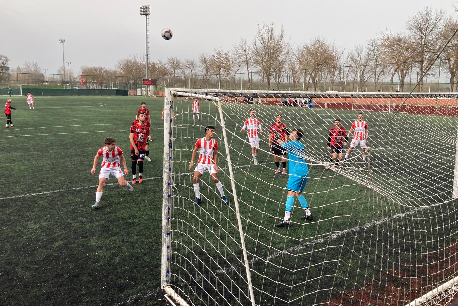 Geçerli görselin alternatif metni yok. Dosya adı: lalapasa-1.jpg