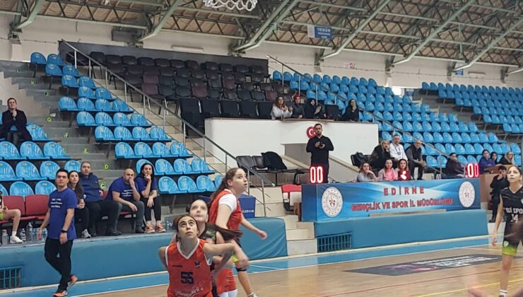 Mimar Sinan’da tam gün basket