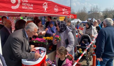 CHP Süloğlu’dan Kadınlar Günü çiçeği!