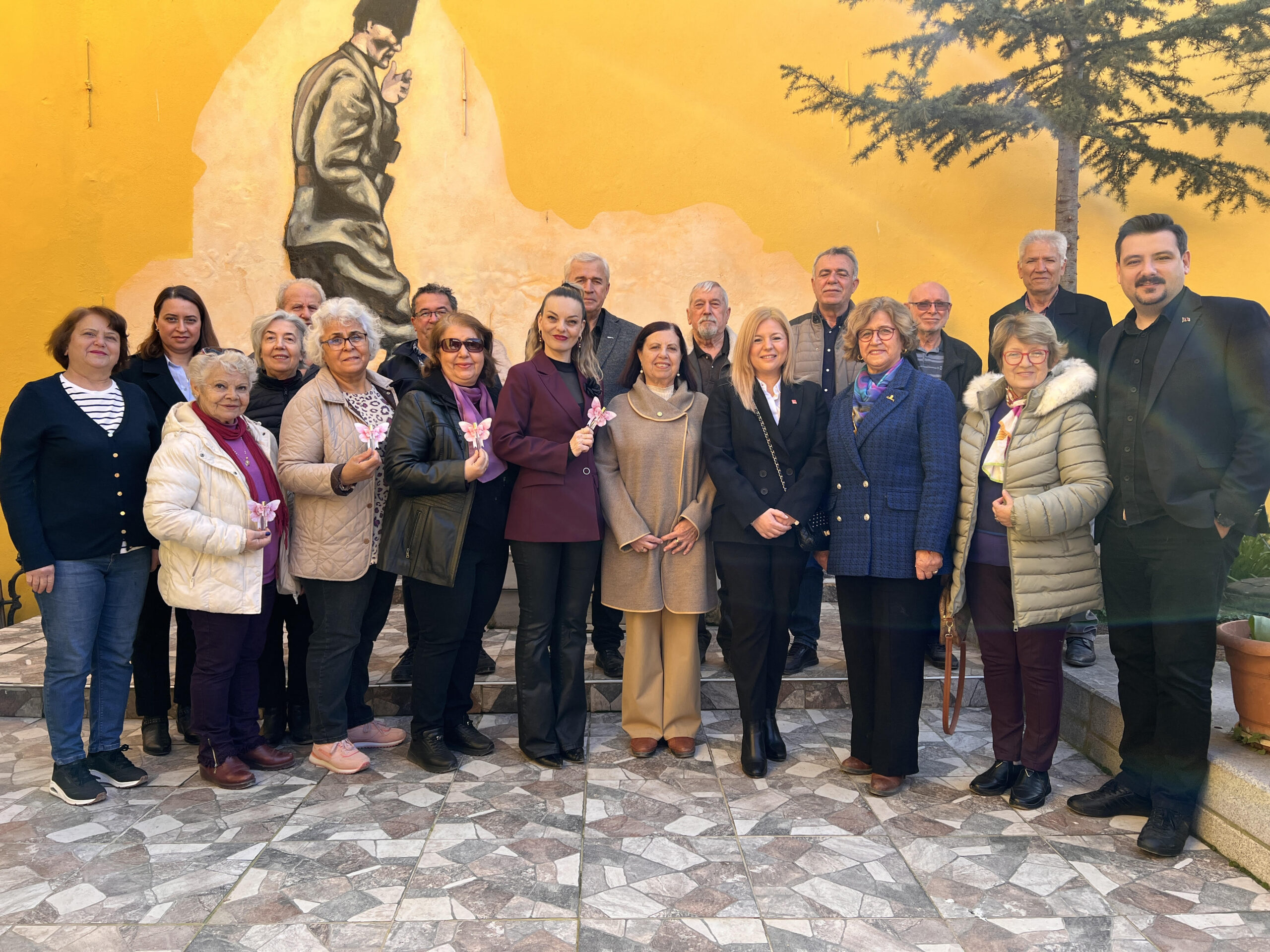 Geçerli görselin alternatif metni yok. Dosya adı: 8-MART.1-scaled.jpg