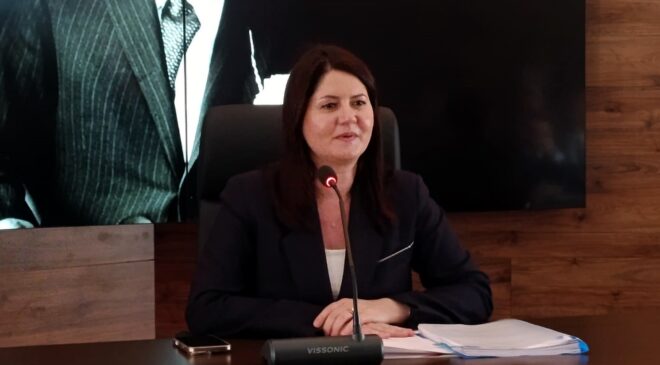 CHP’li belediyeden emekliye ikramiye!