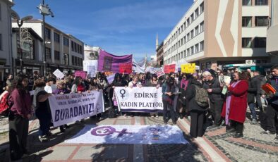 ‘Bu karanlığa teslim olmayacağız’