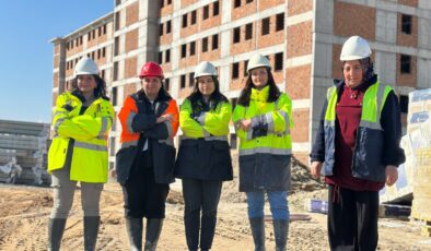 Şantiyenin azimli kadınları!