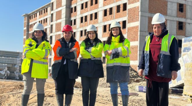 Şantiyenin azimli kadınları!