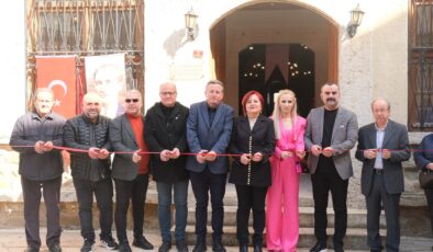 Uzunköprü’de Karma Sanat Sergisi