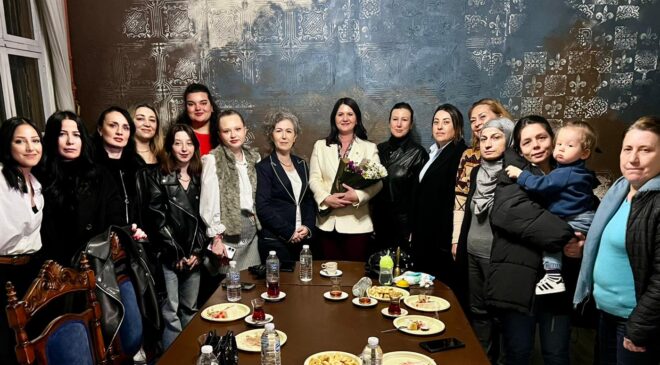 Kadın gazeteciler buluştu