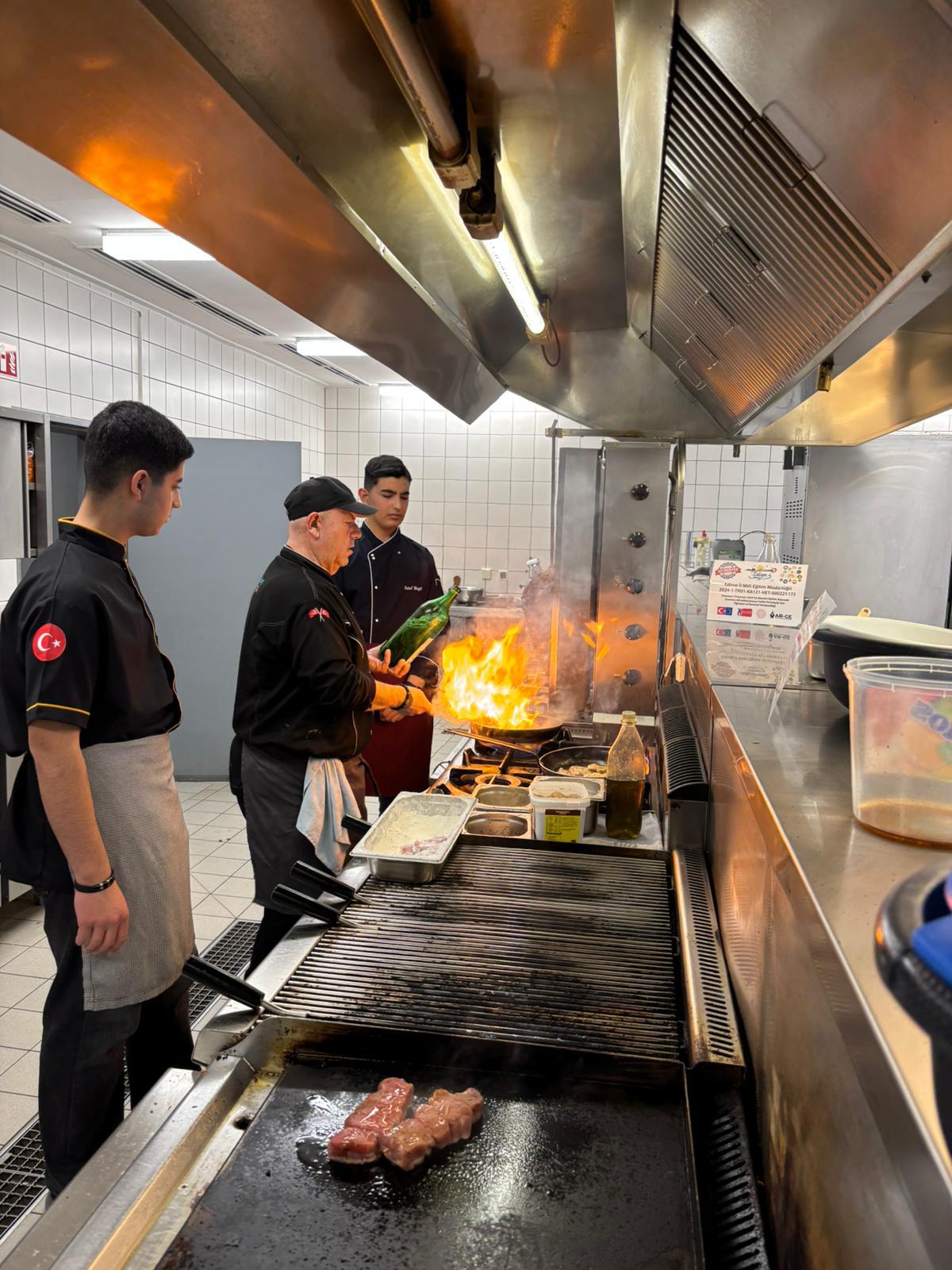 Geçerli görselin alternatif metni yok. Dosya adı: WhatsApp-Image-2026-03-13-at-13.06.19-3.jpeg