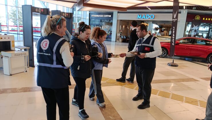 AVM’de vatandaşlara ‘tüketici’ broşürü!