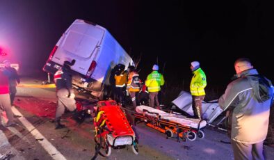 Keşan’da feci kaza; 2 ölü, 1 yaralı