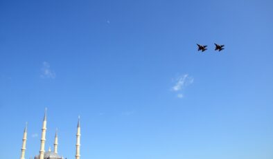 Edirne semalarında F-16 selamı!