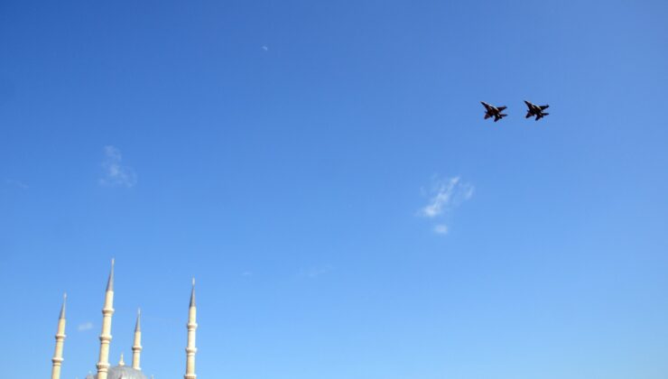 Edirne semalarında F-16 selamı!