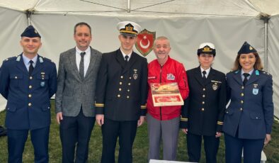 Arif Meriç’ten anlamlı ikram