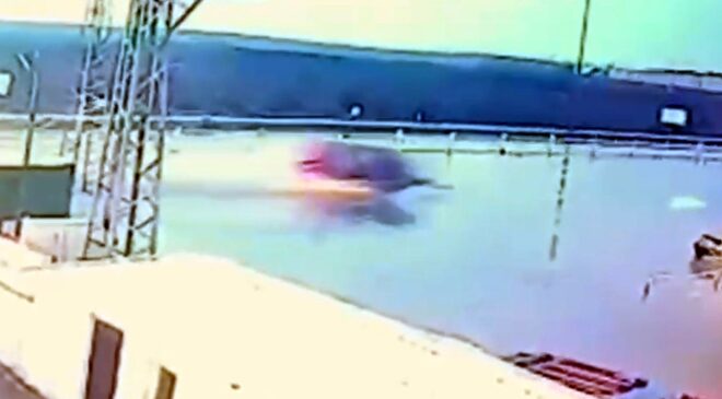 Otomobil takla atıp 50 metre sürüklendi; 2 yaralı