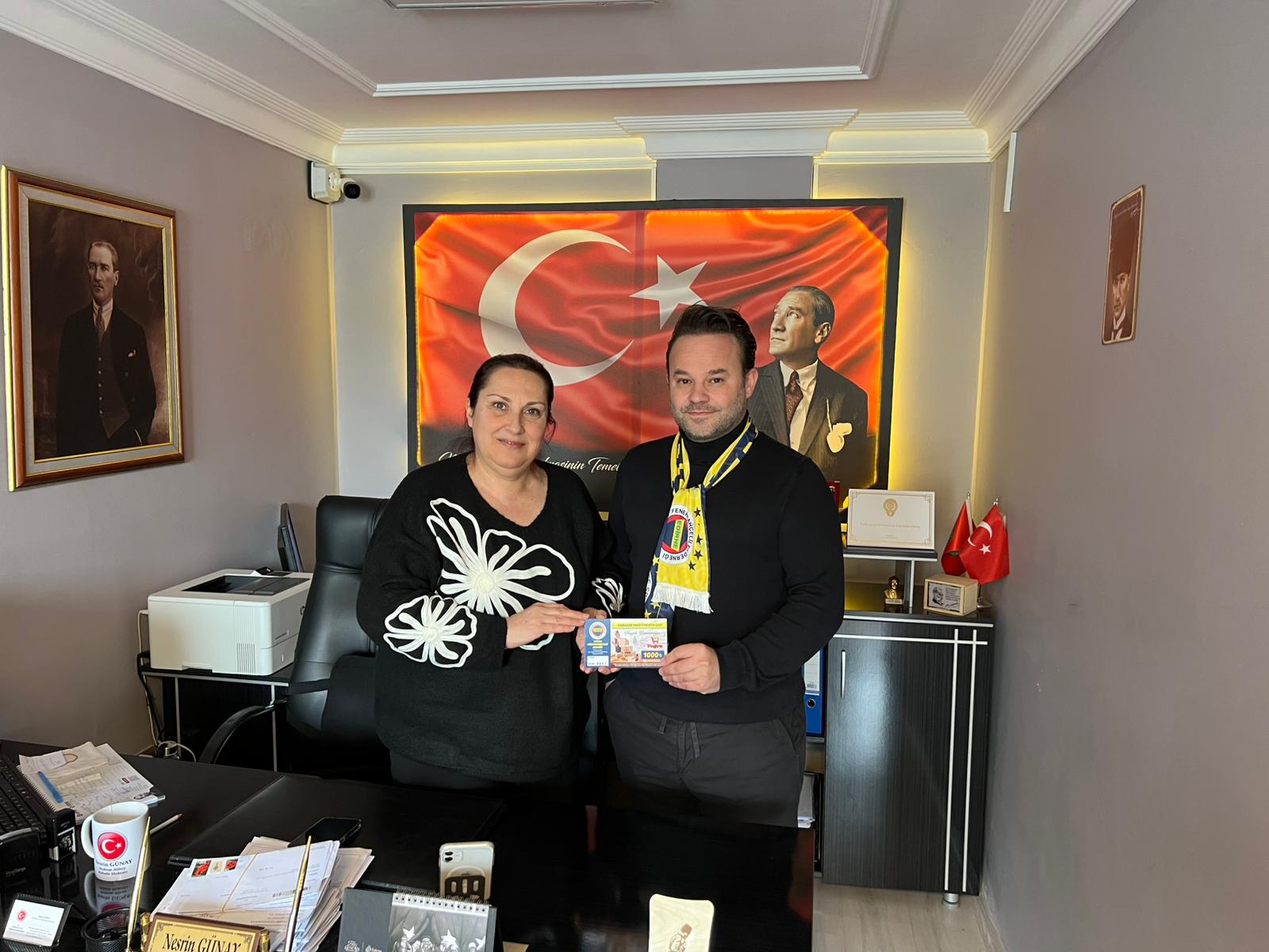 Geçerli görselin alternatif metni yok. Dosya adı: fb.jpg