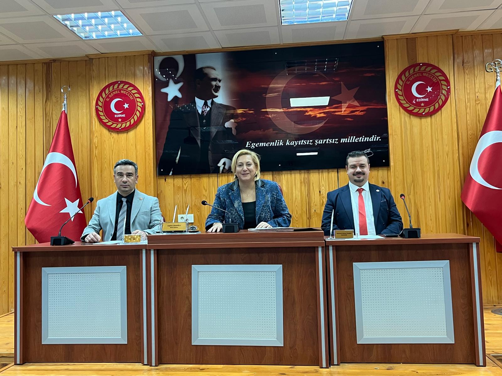 Geçerli görselin alternatif metni yok. Dosya adı: il-genel.jpg