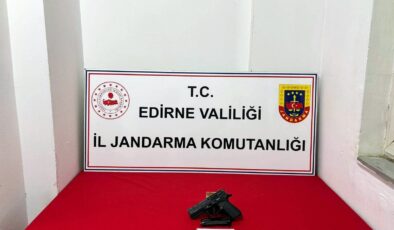 Birlikte alkol aldığı arkadaşını, kazayla vurdu!