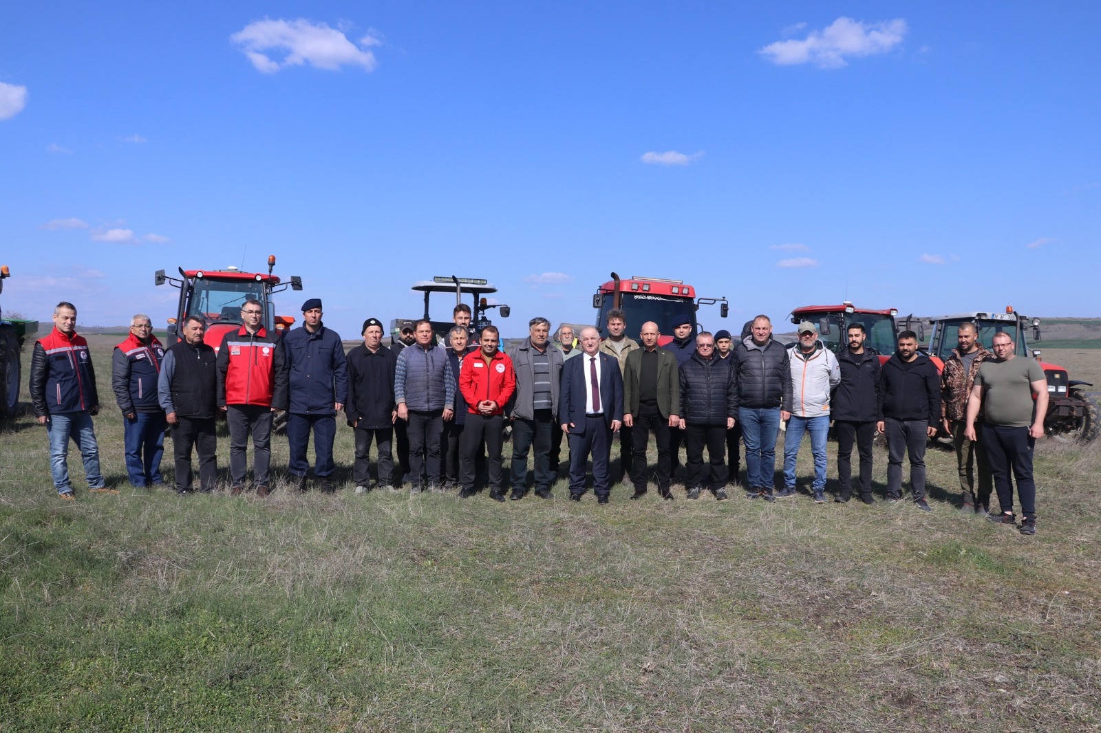 Geçerli görselin alternatif metni yok. Dosya adı: mera.jpg