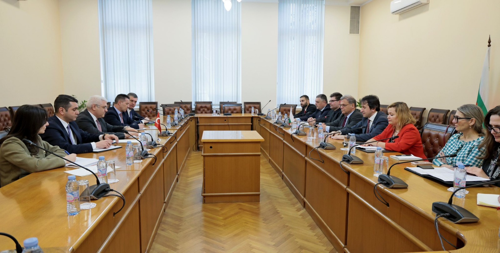 Geçerli görselin alternatif metni yok. Dosya adı: sofya-su1.jpg