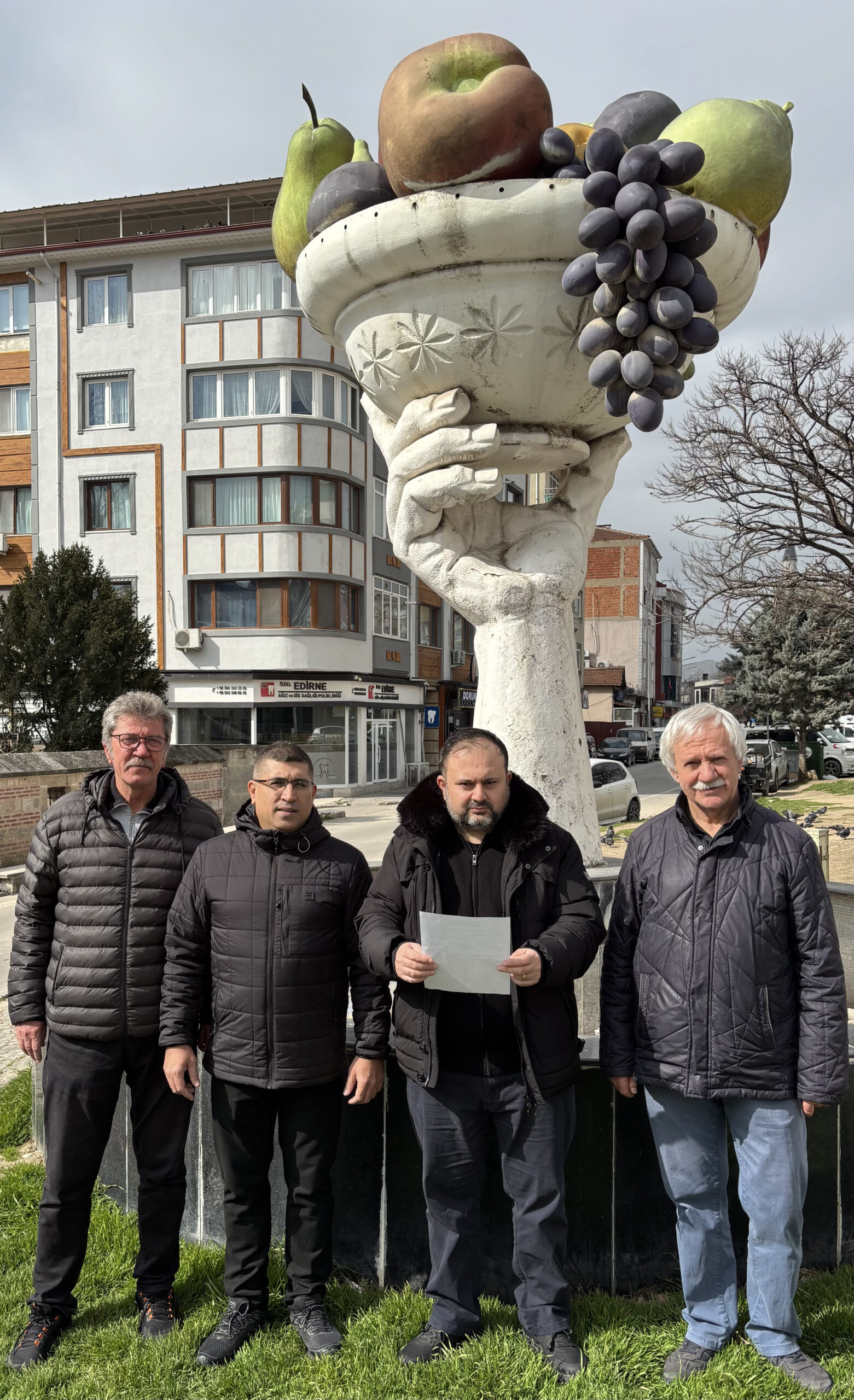 Geçerli görselin alternatif metni yok. Dosya adı: vatan-partisi-2-scaled.jpg