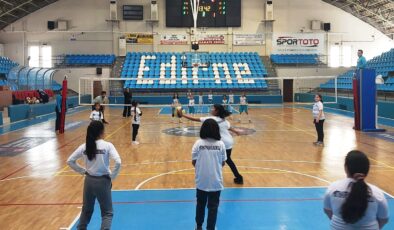 Filenin minik sultanları mücadeleye 4 maçla devam