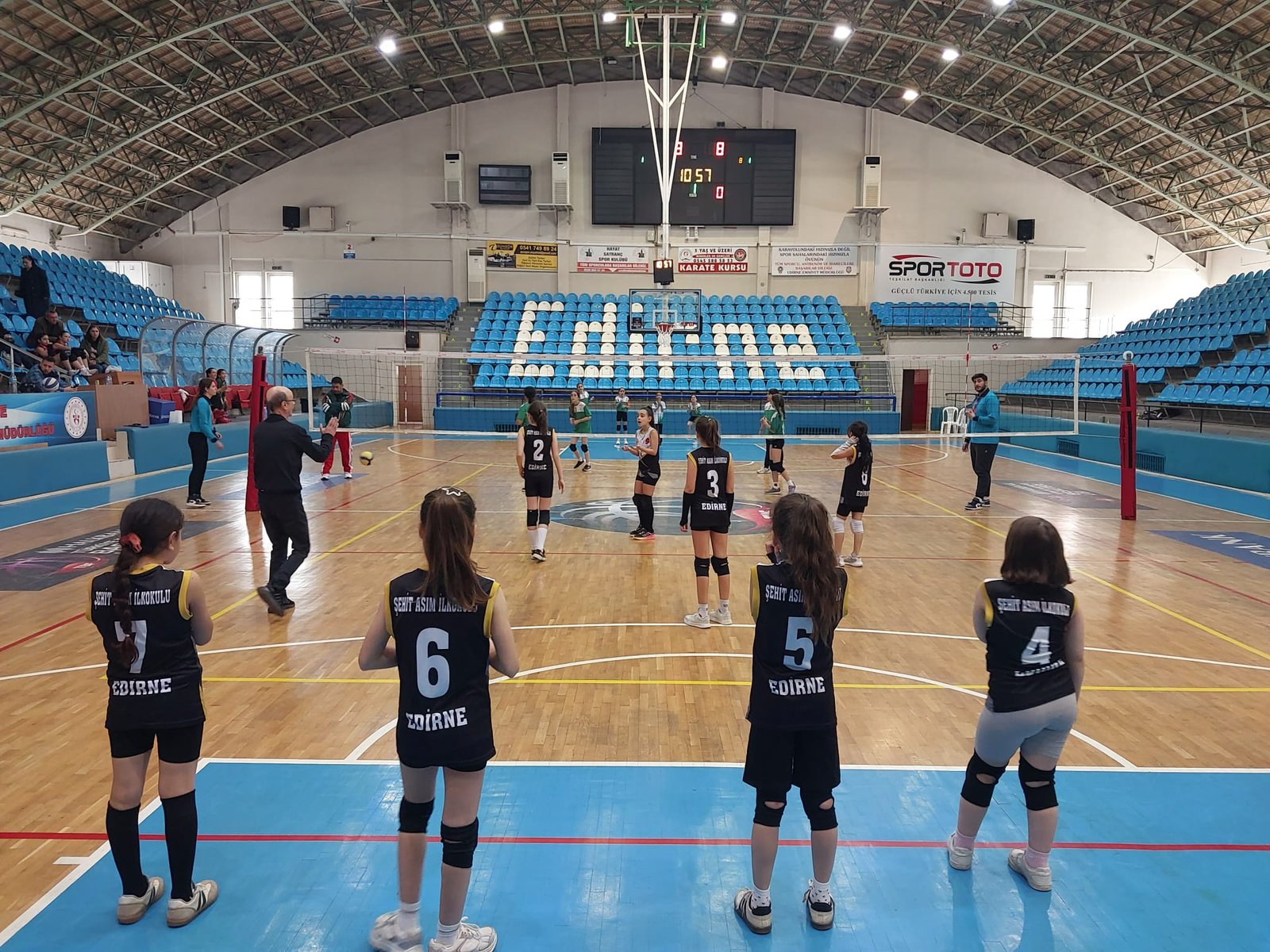 Geçerli görselin alternatif metni yok. Dosya adı: voleybol-7.jpg