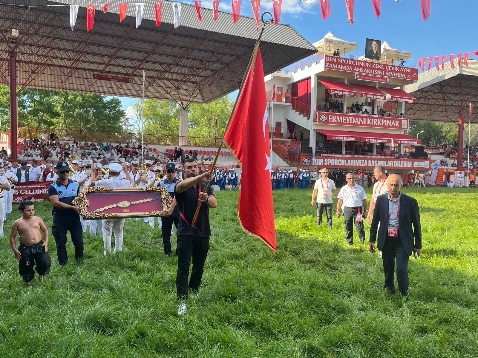 Geçerli görselin alternatif metni yok. Dosya adı: 663-kirkpinar-acilis-10.jpeg