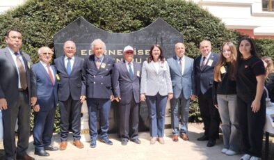 Edirne Liseliler geleneksel pilavda buluştu!