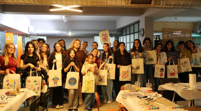 Bez çantaya ‘sanatsal’ dokunuş!