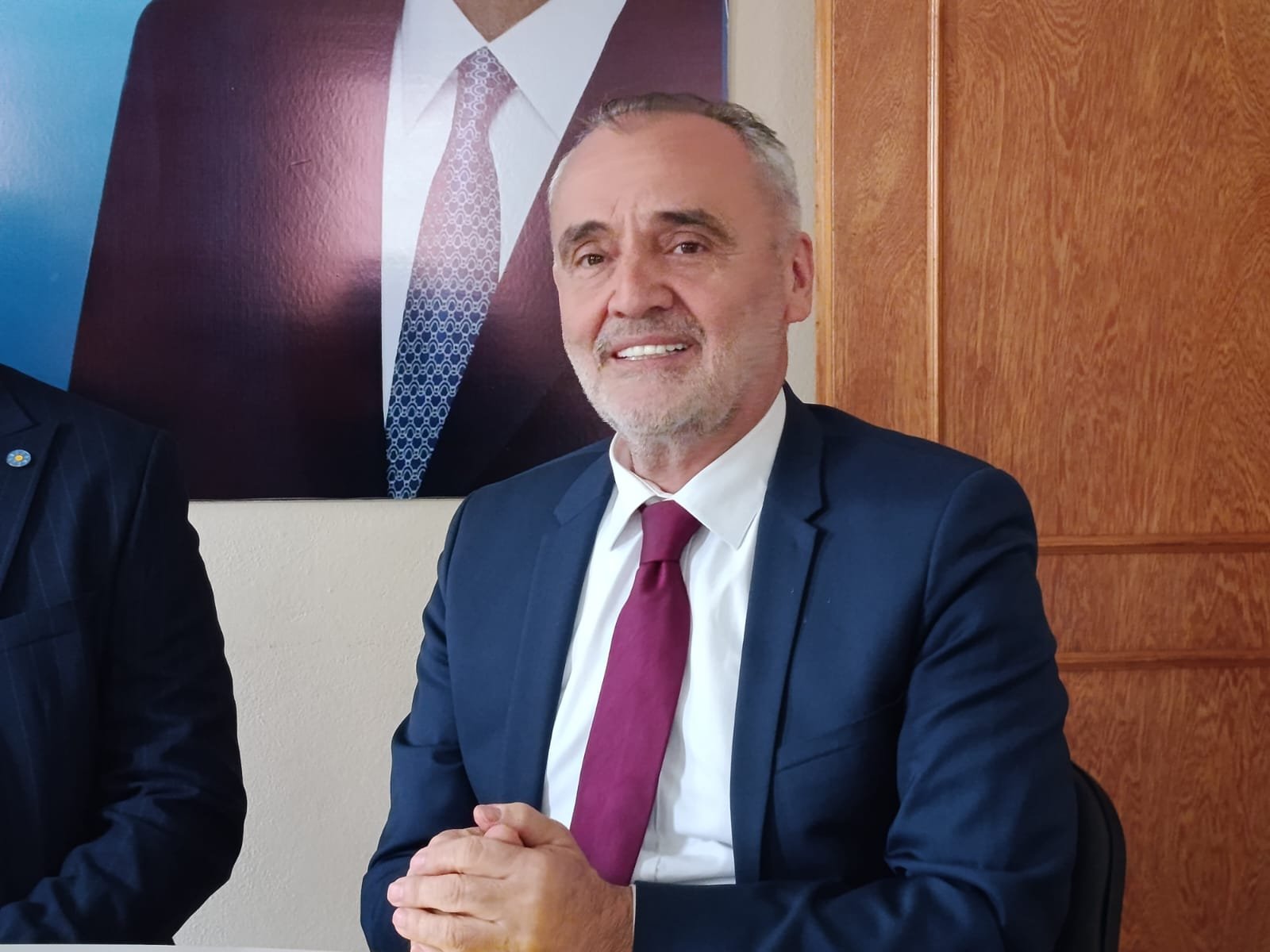 Geçerli görselin alternatif metni yok. Dosya adı: akalin.jpg