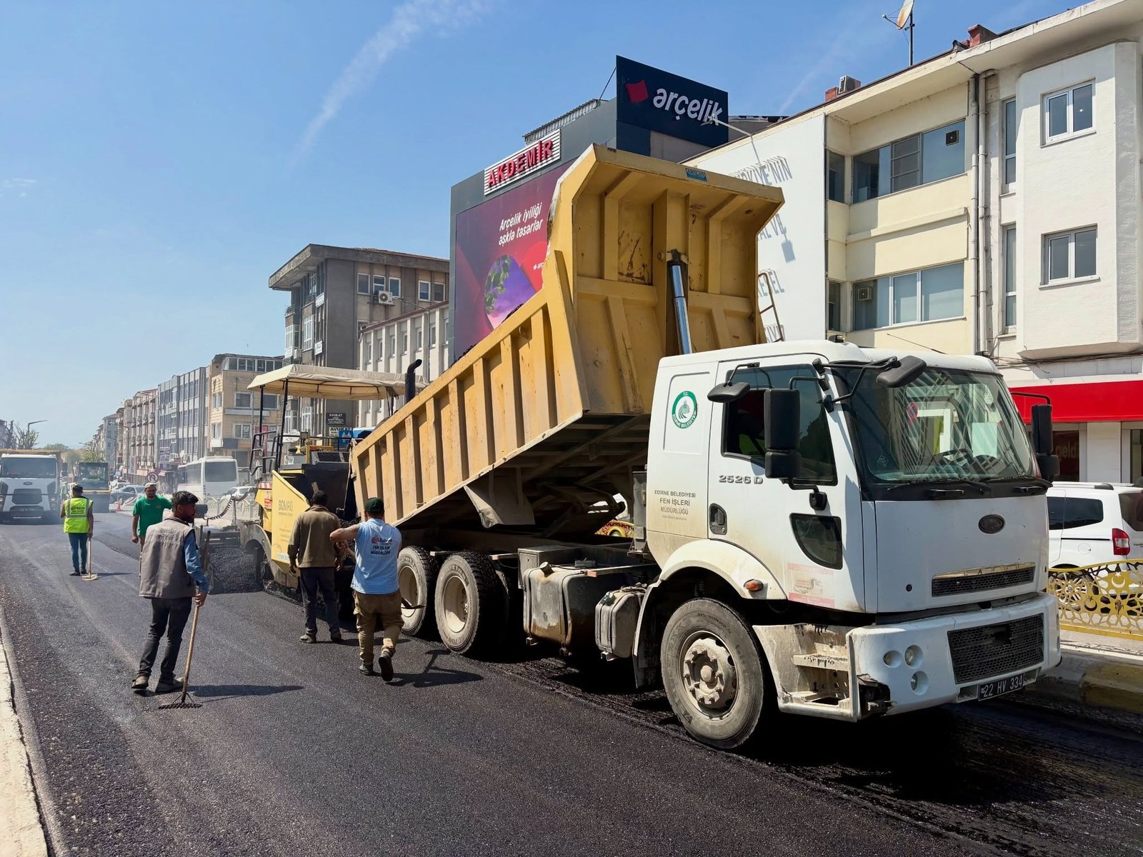 Geçerli görselin alternatif metni yok. Dosya adı: asfalt1-2.jpg