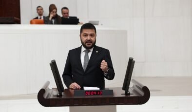 Bakan Tekin’e soru yağmuru!