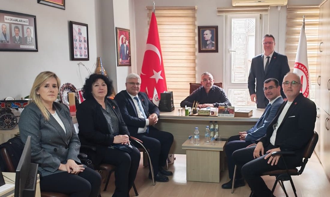 Geçerli görselin alternatif metni yok. Dosya adı: chp-oda-baskanlari-1.jpeg