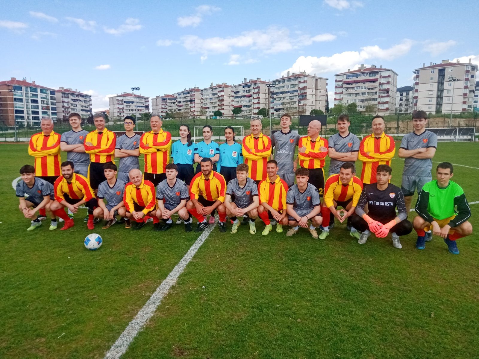 Geçerli görselin alternatif metni yok. Dosya adı: edirne-lisesi-1.jpg