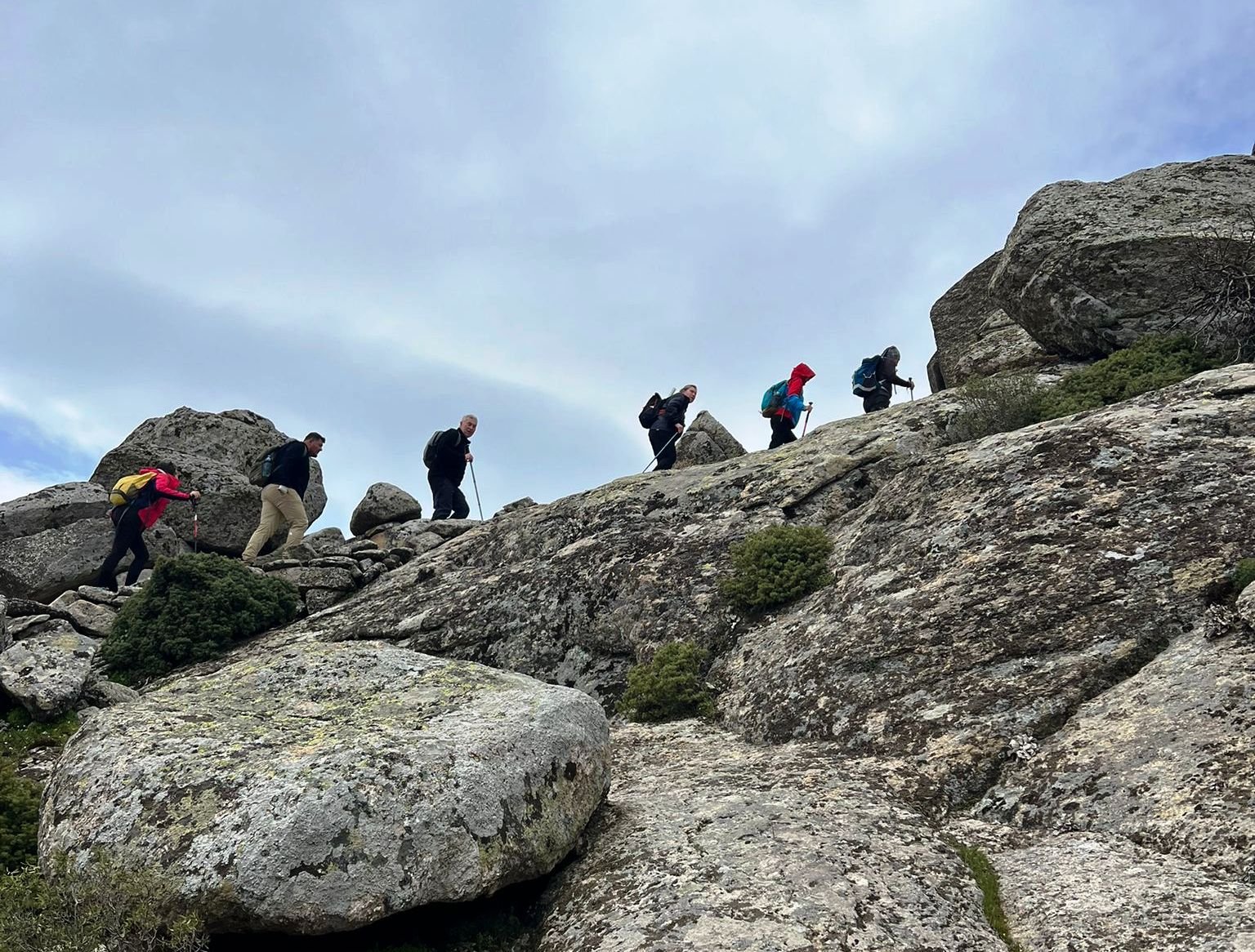 Geçerli görselin alternatif metni yok. Dosya adı: edosk-4.jpeg