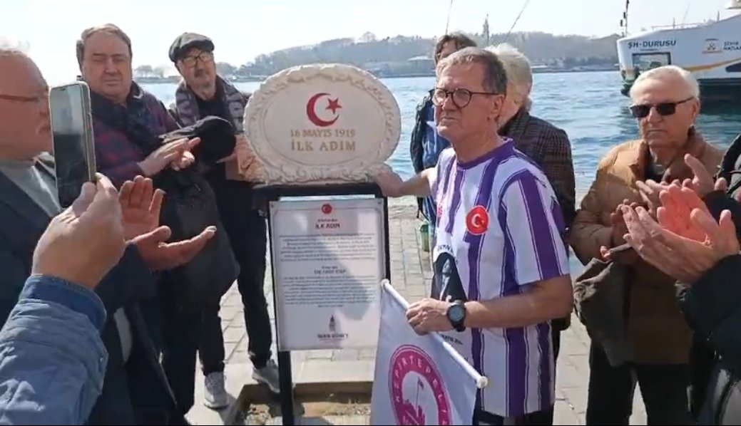 Geçerli görselin alternatif metni yok. Dosya adı: fedai.jpg