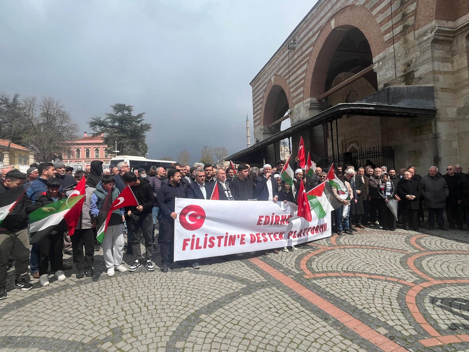 Geçerli görselin alternatif metni yok. Dosya adı: filistin-2-scaled.jpeg