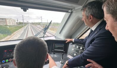 Vali Sezer’den ‘hızlı tren’ testi