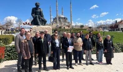 Büyük usta, ‘ustalık eseri’ önünde anıldı
