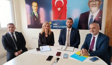 İYİ Partili Sayan: Liyakat gitti, sadakat geldi