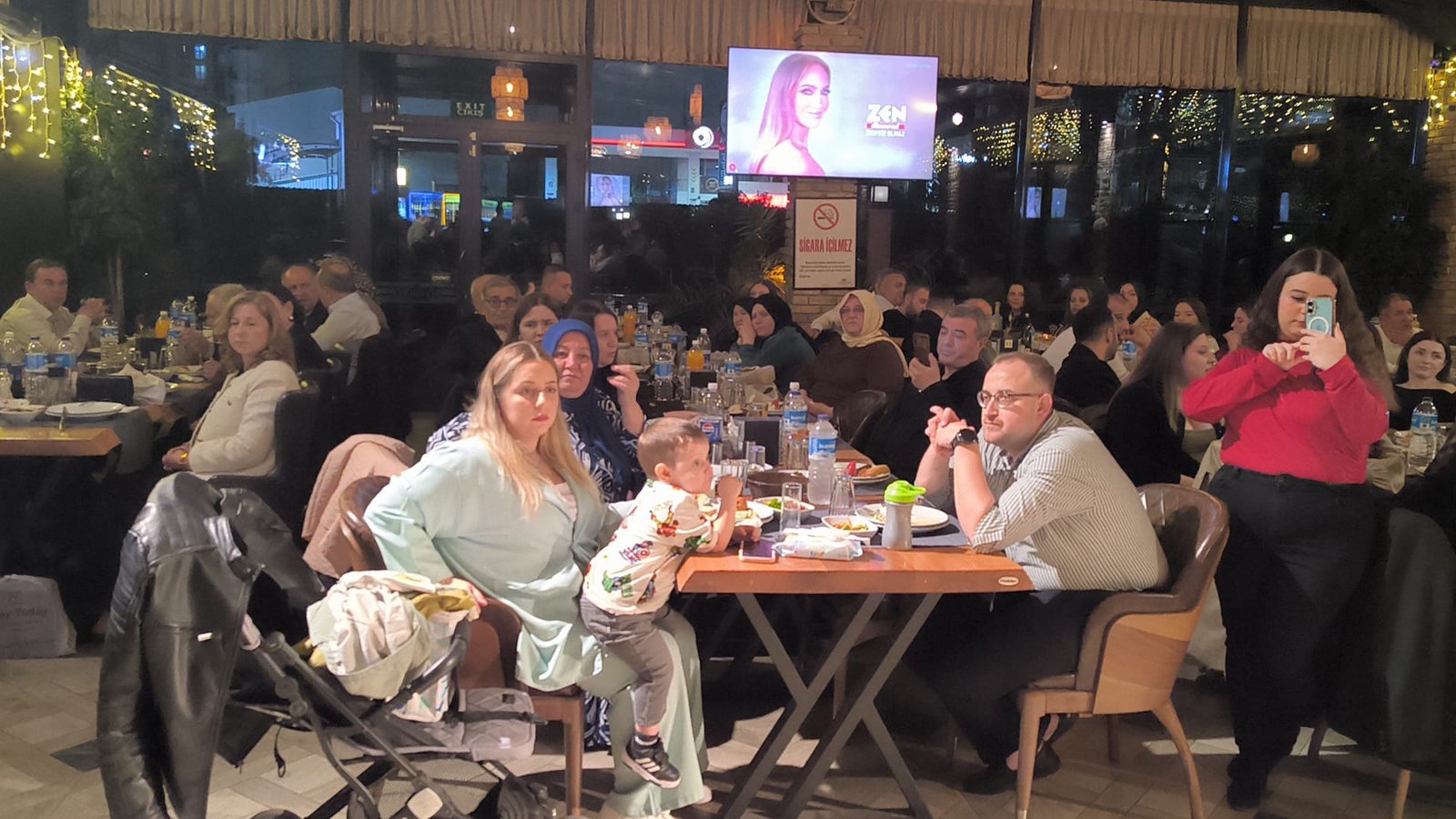 Geçerli görselin alternatif metni yok. Dosya adı: kemalkoy-gece-12.jpeg