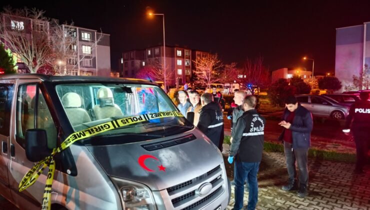 Minibüsünde tabancayla öldürüldü!