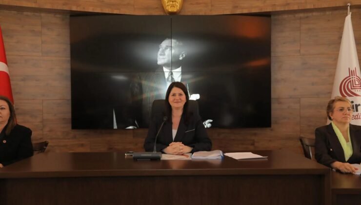 Belediye Meclisi’nde seçimli gündem