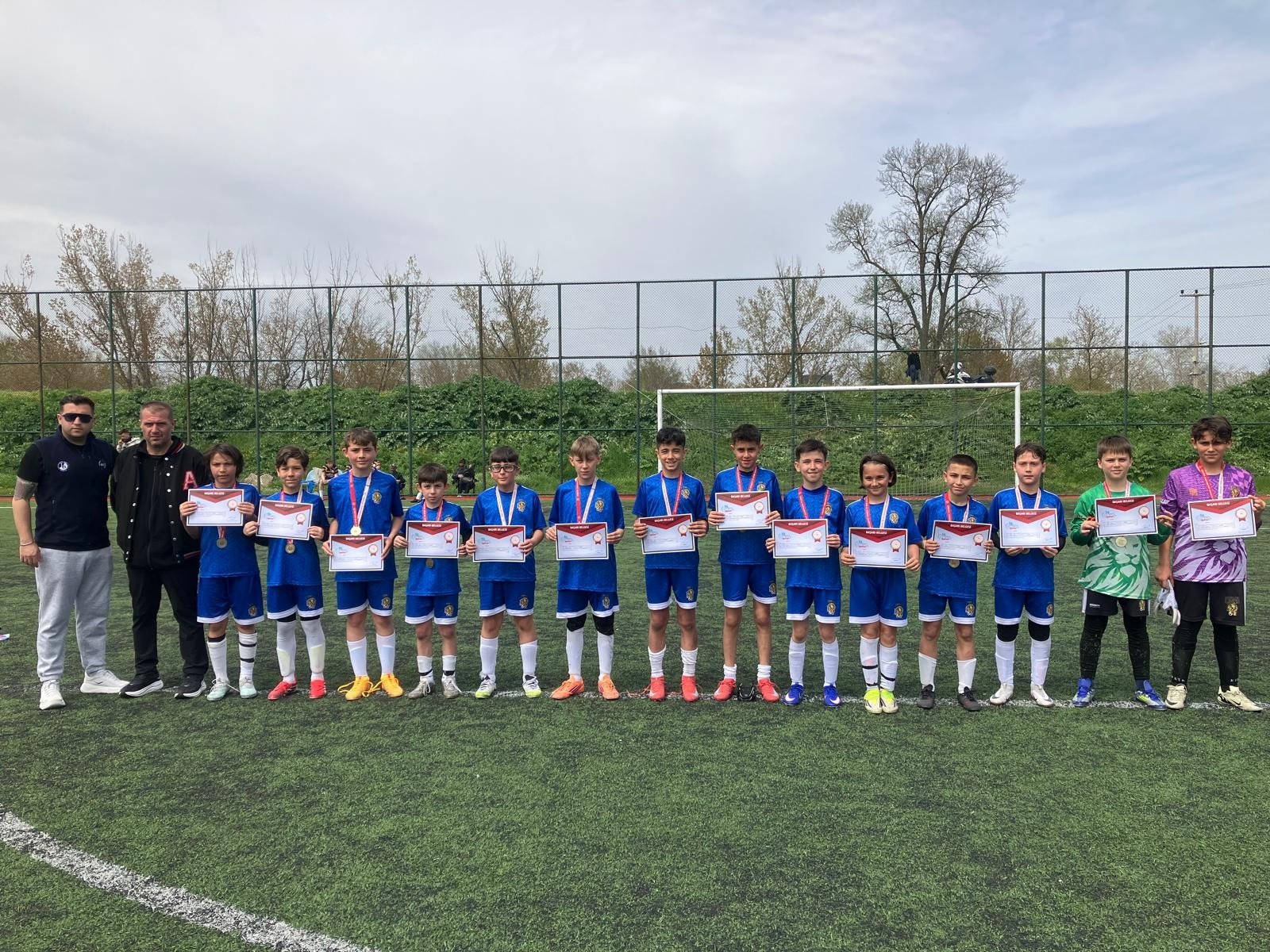 Geçerli görselin alternatif metni yok. Dosya adı: okul-spor.jpg