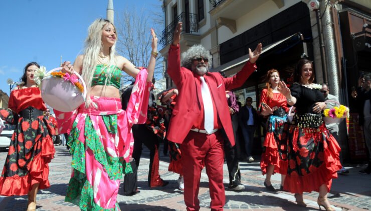 8 Nisan’a 9/8’lik kutlama!