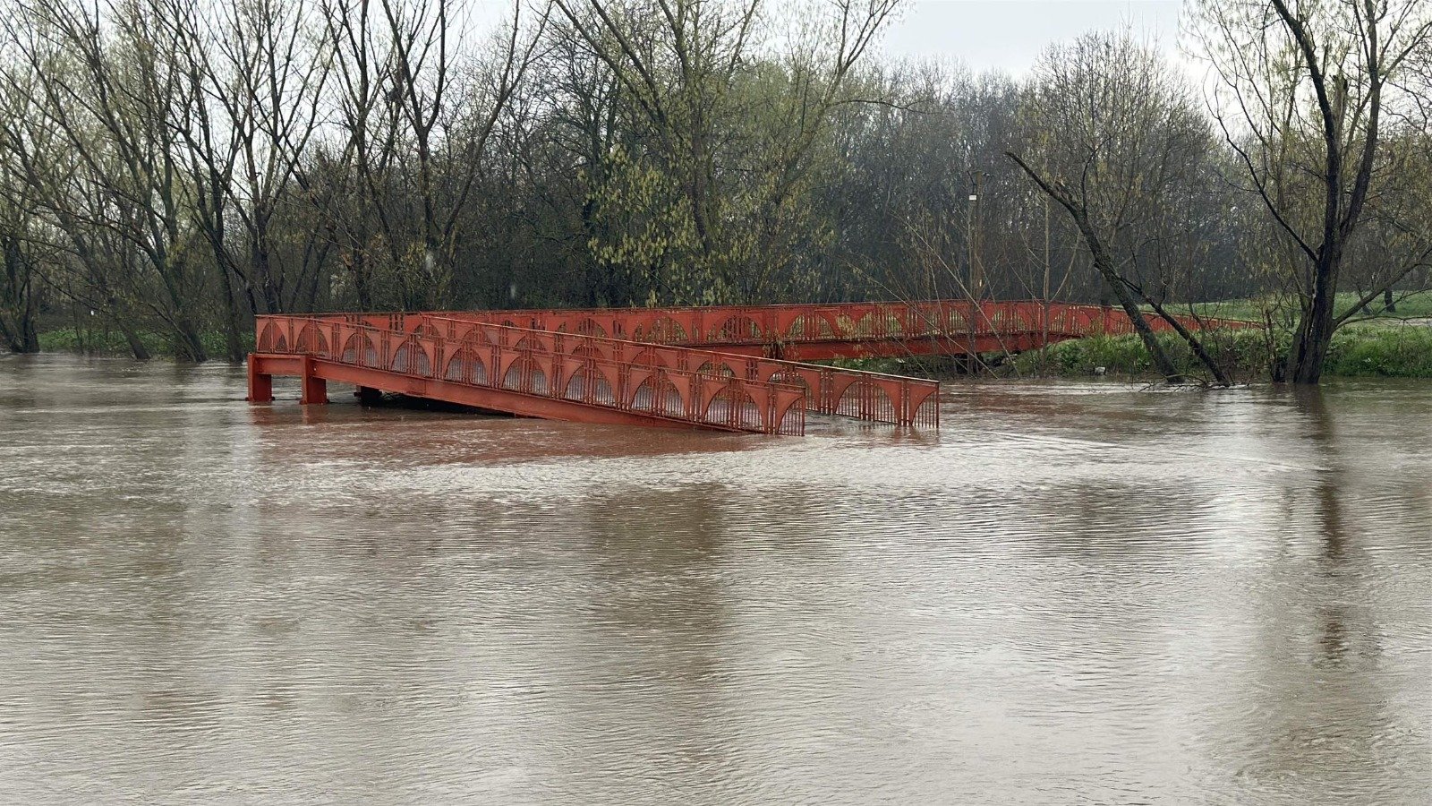 Geçerli görselin alternatif metni yok. Dosya adı: taskin-3.jpeg
