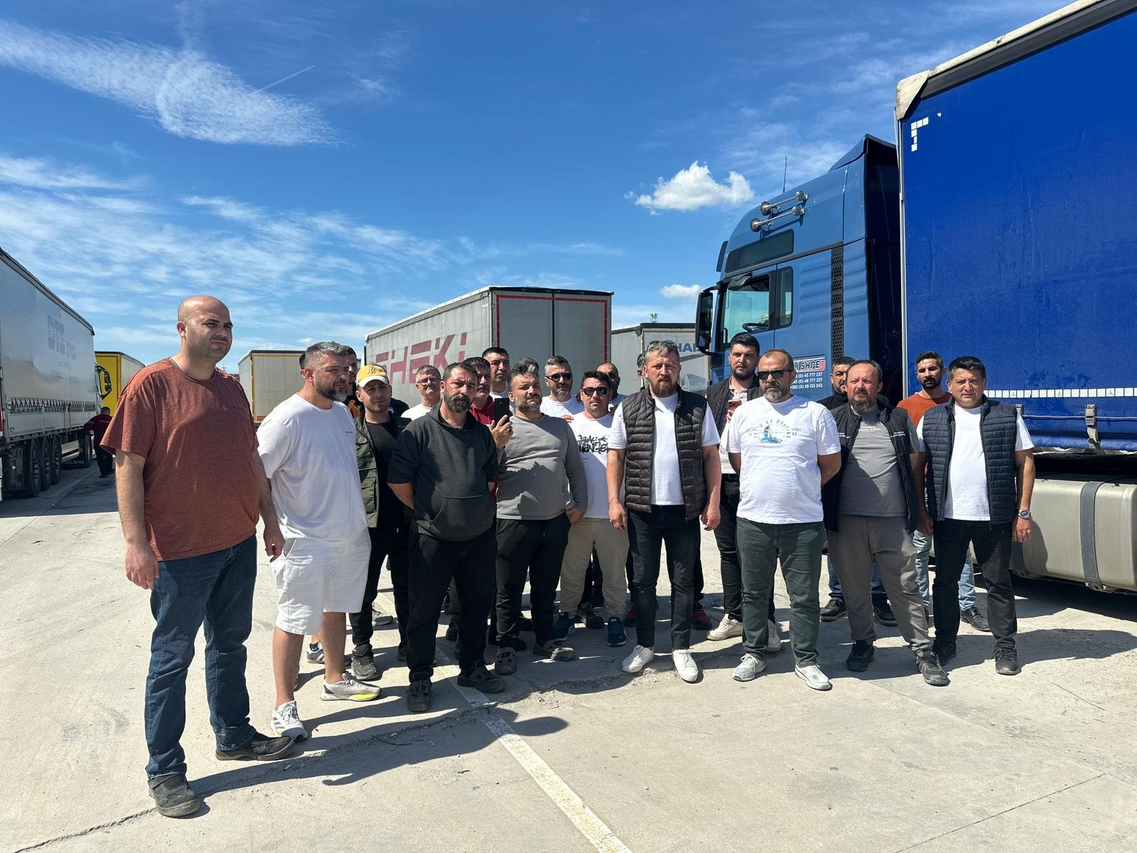 Geçerli görselin alternatif metni yok. Dosya adı: tir-6.jpeg