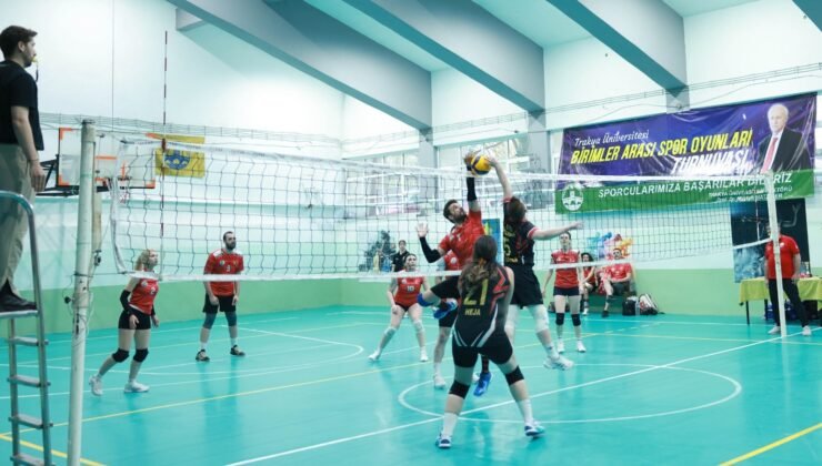 TÜ’de voleybol coşkusu